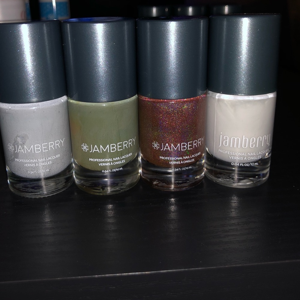 Jamberry lacquers